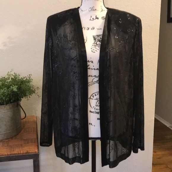 R&M Richards by Karen Kwong Tops - ⬇️$17 R&M Richards by Karen Kwong Sheer Jacket 🖤